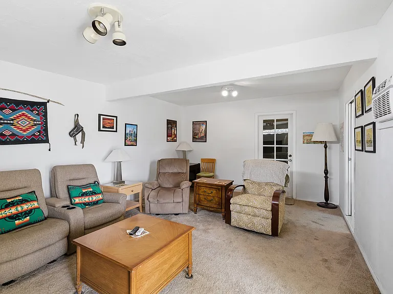 1301 W Montoya Ln — Photo 14