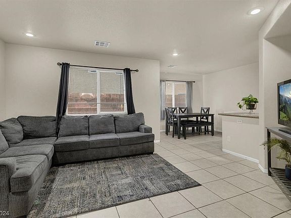 4th image of 9069 Badby Ave