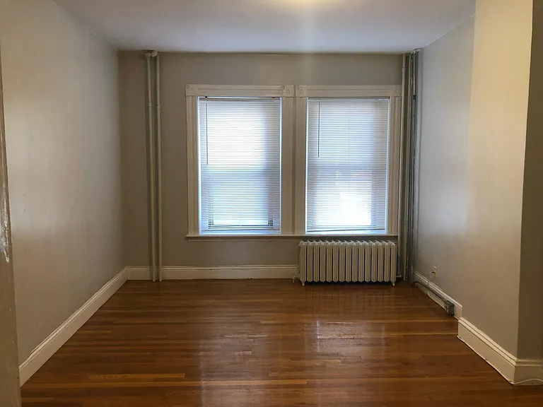 24 Isabella St — Photo 2