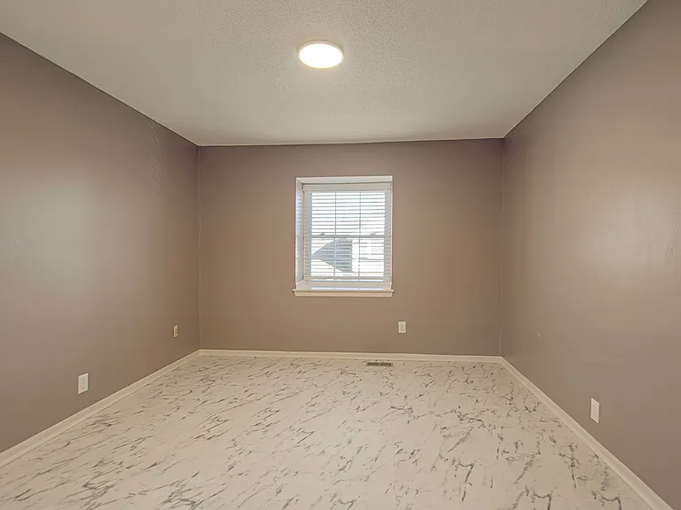 8596 Perry Ln — Photo 20