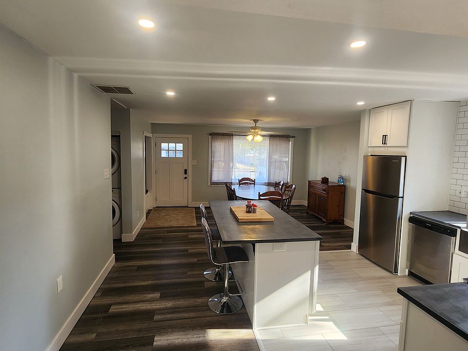 1st image of 38 Cedar Dr