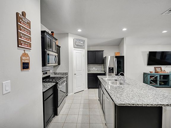 5th image of 7003 Adenium Rd