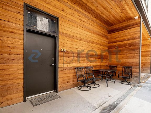 3rd image of 1801 2nd Ave #208