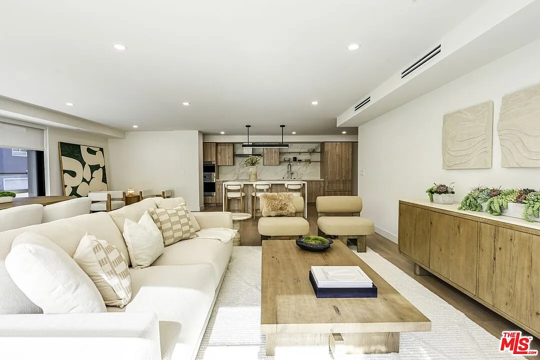 1 bed, 1.5 bath, $12,739 — Photo 2