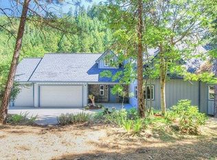 3891 Granite Hill Rd, Grants Pass, OR 97526