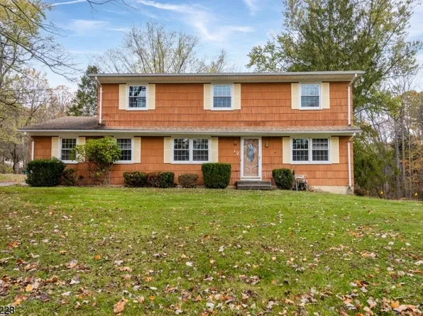 17 Stillwell Rd, High Bridge Boro, NJ 08829