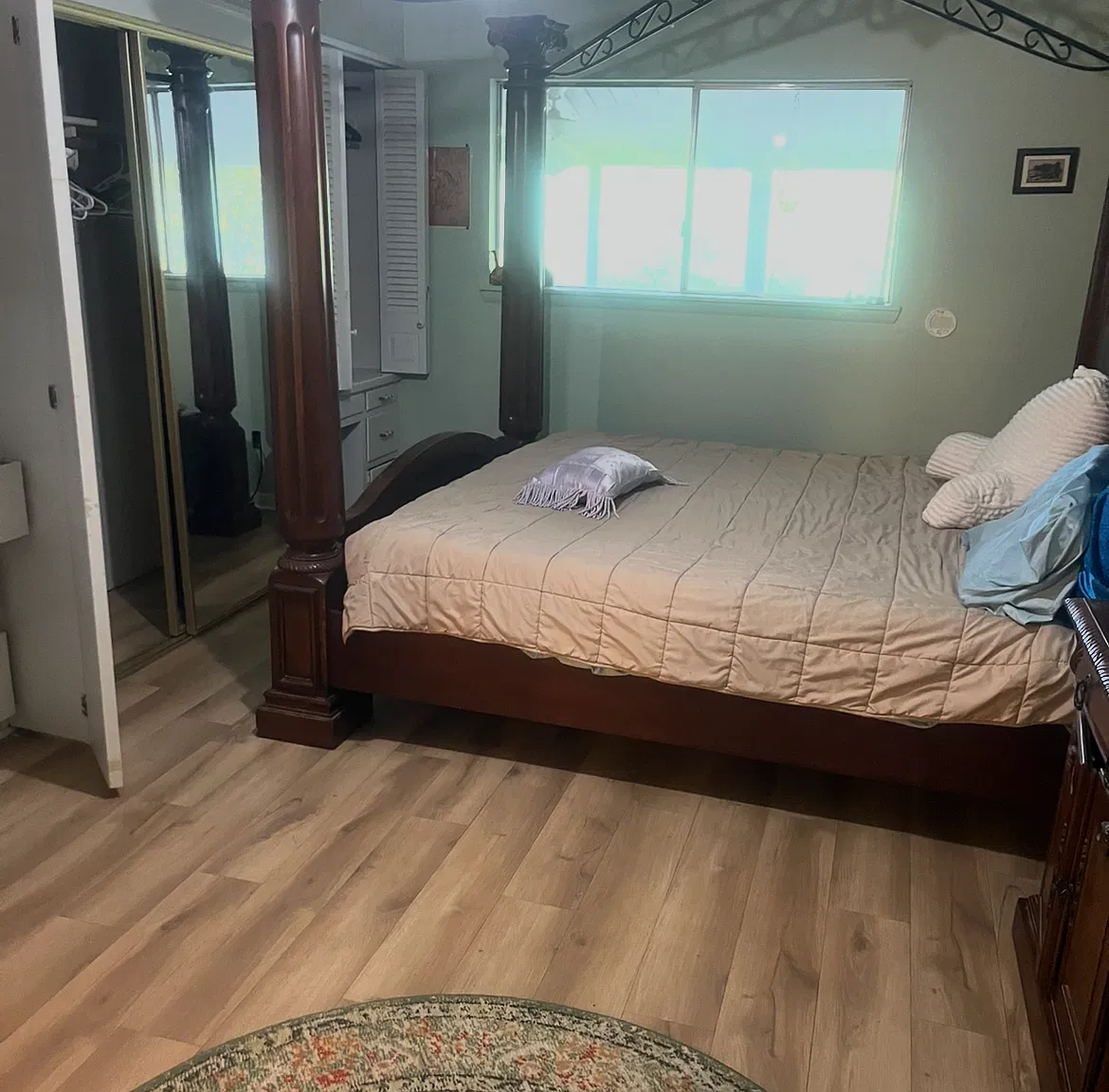 4 bed, 2701 sqft, $800 — Photo 1