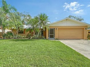 2139 Upton Ave, Sarasota, FL 34232
