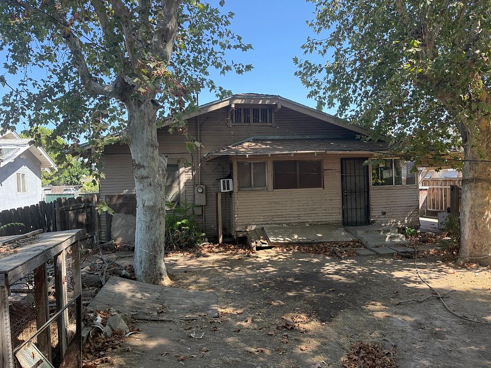 2nd image of 138 E Alhambra Ave