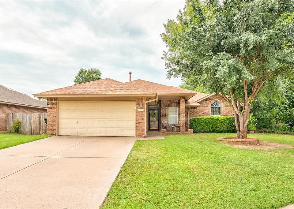1st image of 2057 Rising Hill Dr
