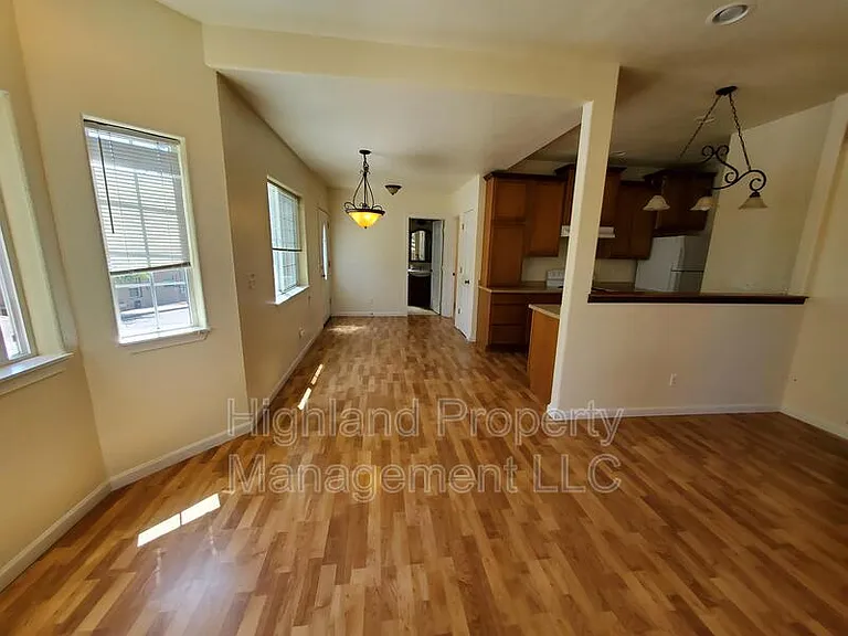 1247 NE Williams St — Photo 5