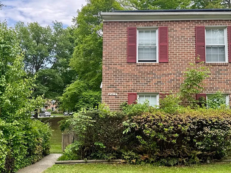 6415 Blarney Stone Ct — Photo 2