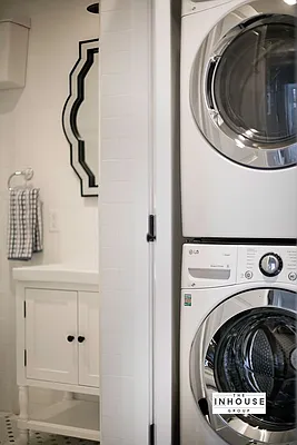 Sold by The InHouse Group | media 14