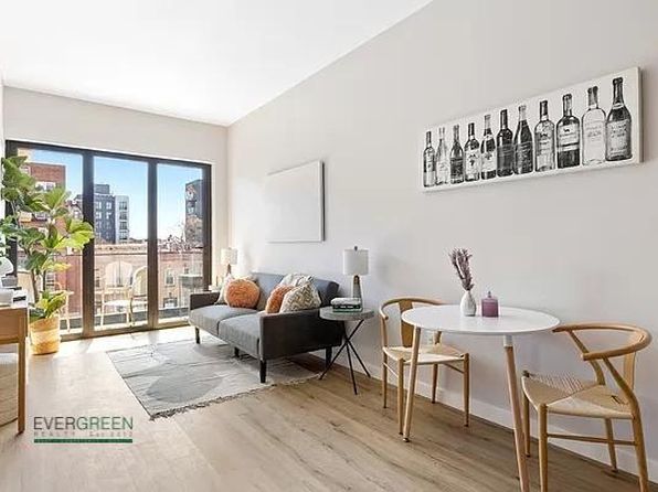 219 Lenox Rd APT 6D