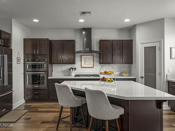 4th image of 531 Riverbed Cir