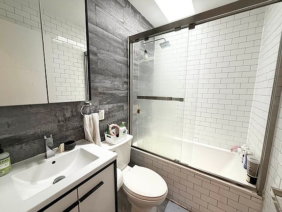 4th image of 1156 Bedford Ave Floor 2