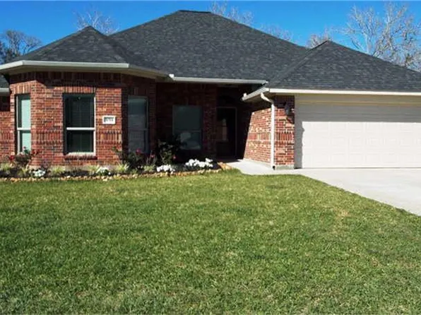 1014 Cardinal Ct, Richwood, TX 77566