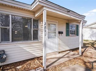 2211 Barbell Ln, Fort Worth, TX 76111