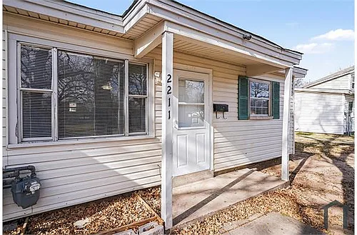 2211 Barbell Ln Photo 1