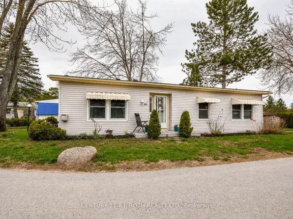 101 Linden Ln, Innisfil, ON L9S 1N3