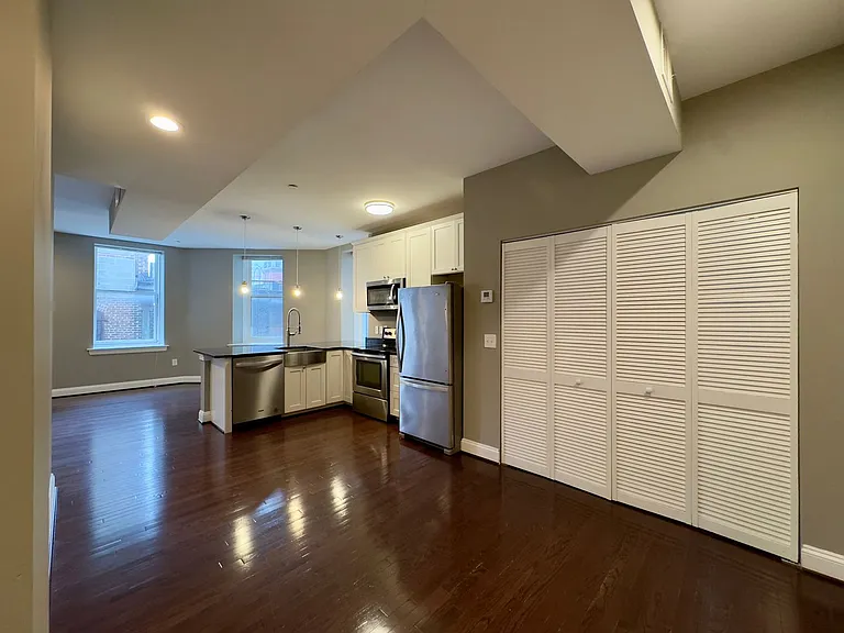 Apartment Units with In-Unit Laundry in Downtown Baltimore, MD! — Photo 26