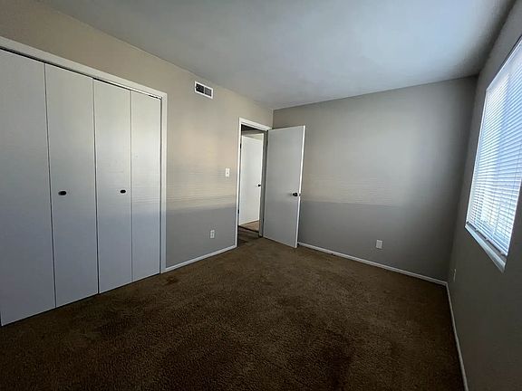 5th image of 504 S Sweetbriar Dr #2