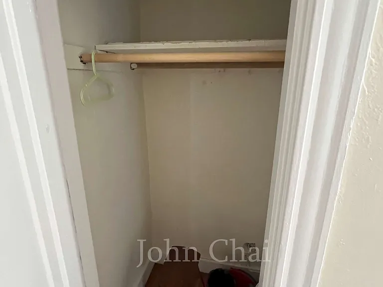 70 Chiswick Rd #11 — Photo 25