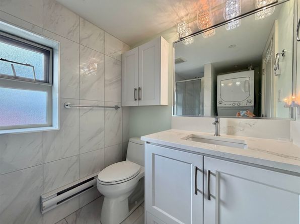 2 bedroom rental in Vancouver — photo 11