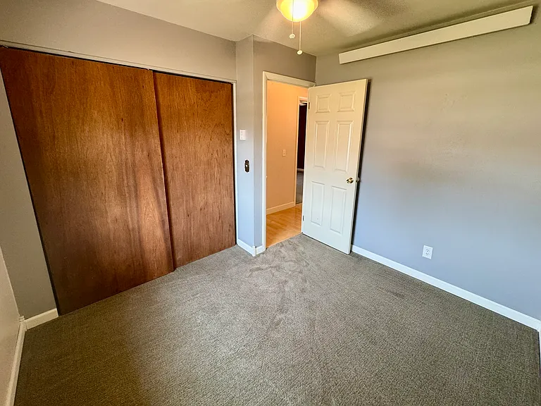 138 E Montana St — Photo 12