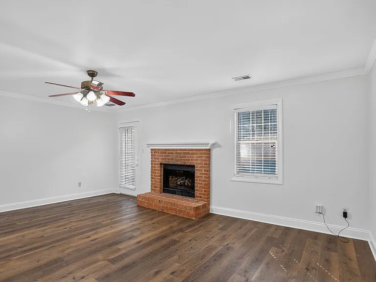1055 Westfield Trce SE — Photo 17