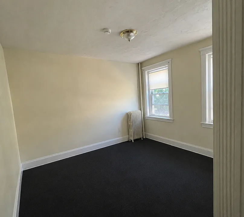72 Chester St #3