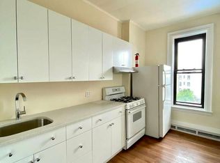 4314 4th Ave APT 3R, Brooklyn, NY 11232