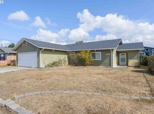 1225 Fenwick Ave, Coos Bay, OR
