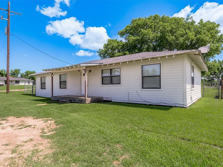 2303 State Highway 19 #C — Photo 27