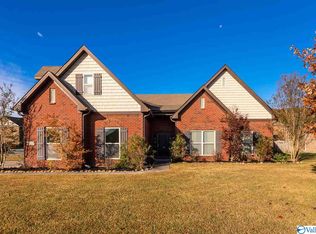 6722 Zach Ln SE, Owens Cross Roads, AL 35763