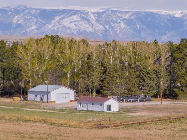 2096 Lane 10, Powell, WY 82435