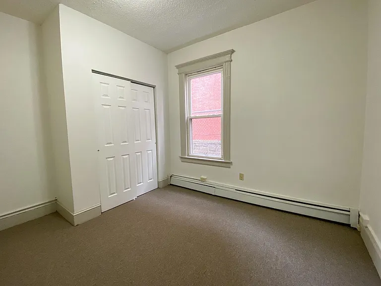 31 Bond St #1E — Photo 7
