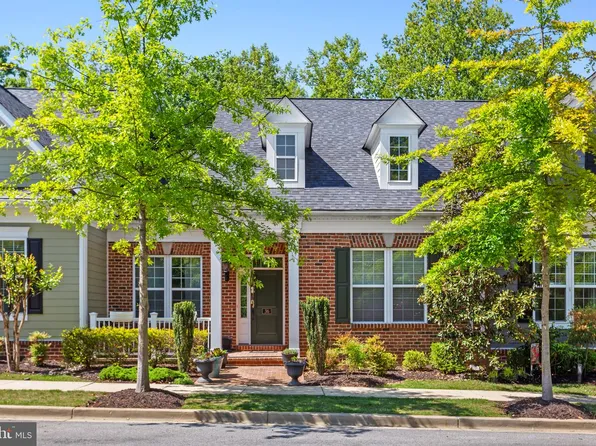36 Derby Dr, La Plata, MD 20646
