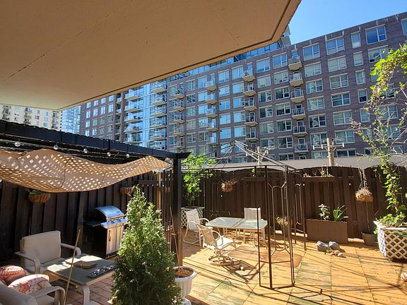 4th image of 1250 N La Salle Dr APT 407