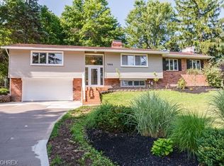 7925 Dines Rd, Novelty, OH 44072