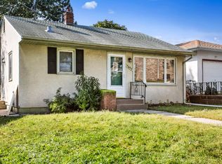 1653 Woodbridge St, Saint Paul, MN 55117