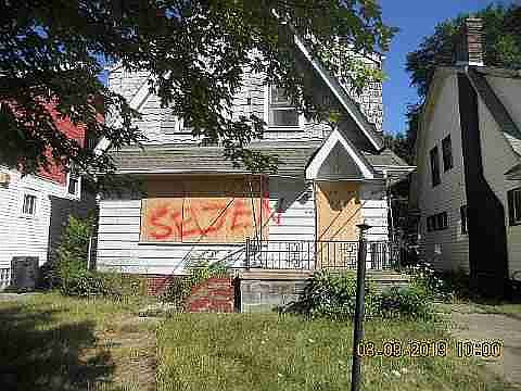 2522 Leslie