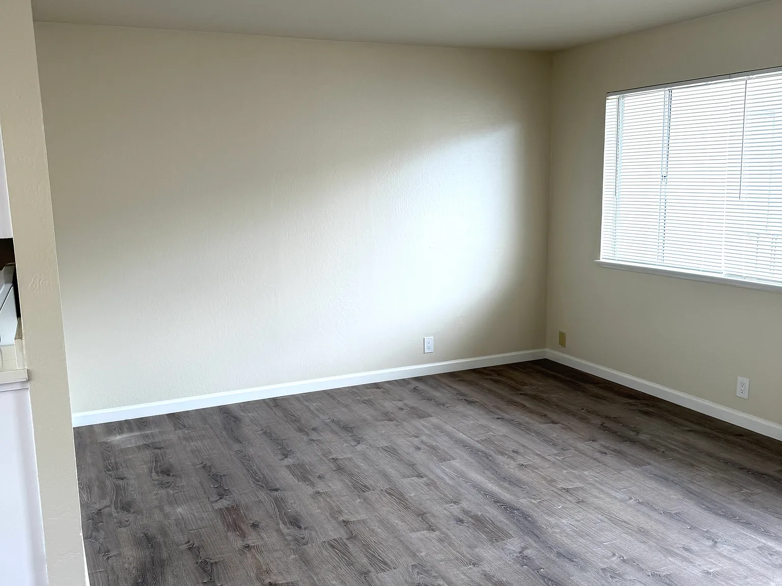 2 bed, $3,195 — Photo 4
