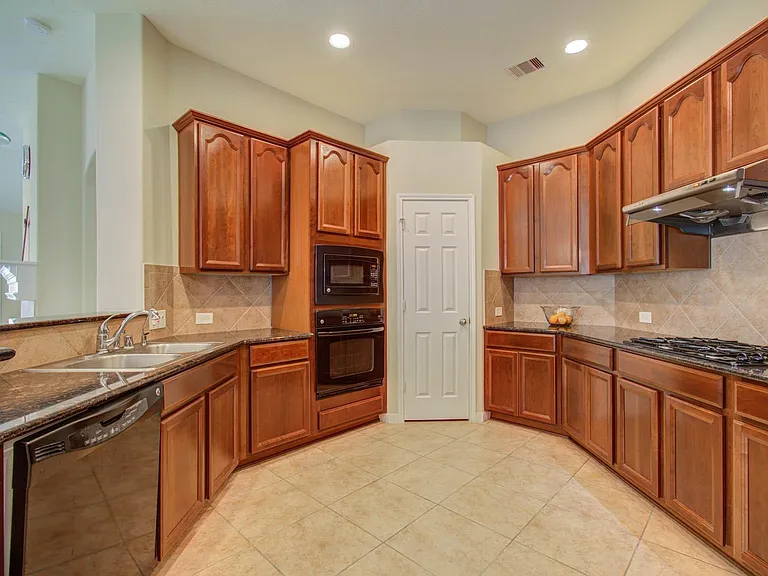 11506 Lawson Cypress Dr — Photo 11