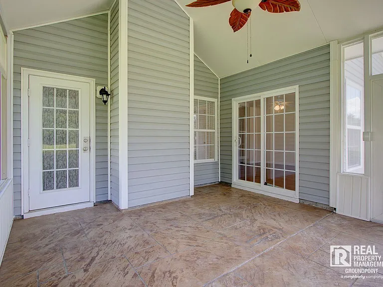 302 Coosawatchie St — Photo 15