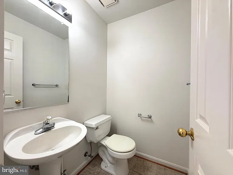 188 Pinecove Ave — Photo 6