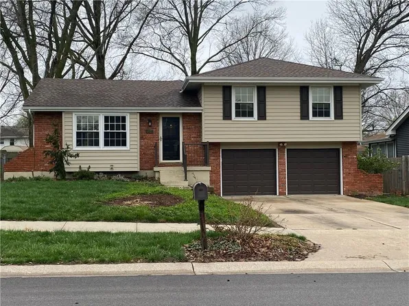6921 NW 80th St, Kansas City, MO 64152