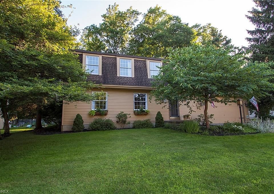 1st image of 906 Laurel Glens Dr