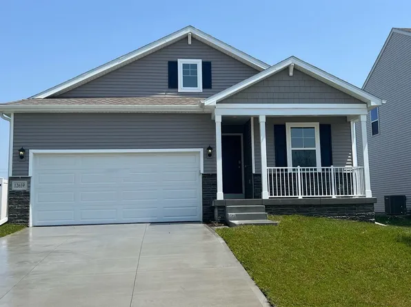 5622 152nd St, Grimes, IA 50111