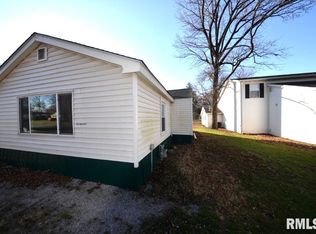 2001 Brownsville Rd, Mount Vernon, IL 62864